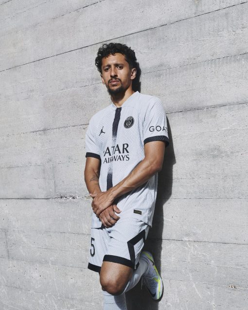 Nike Paris Saint-Germain 2022/23 Men's Away Shirt