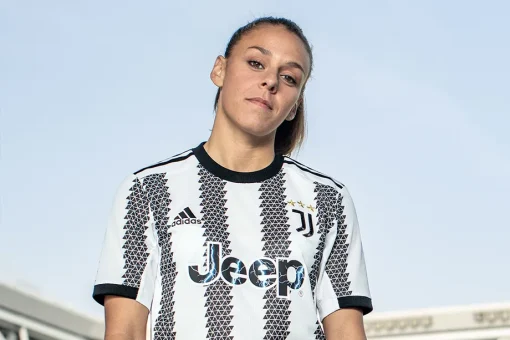 Adidas Juventus 2022/23 Women's Home Shirt